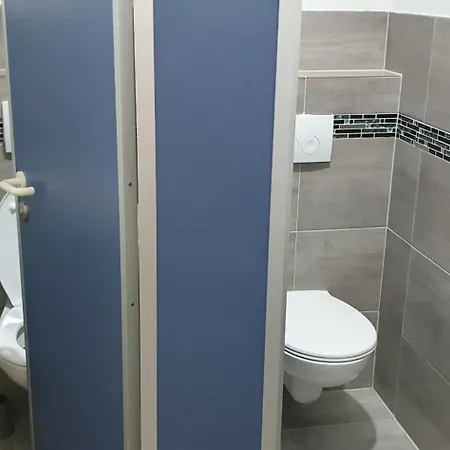 Kreuzberg Neukoelln אכסניה