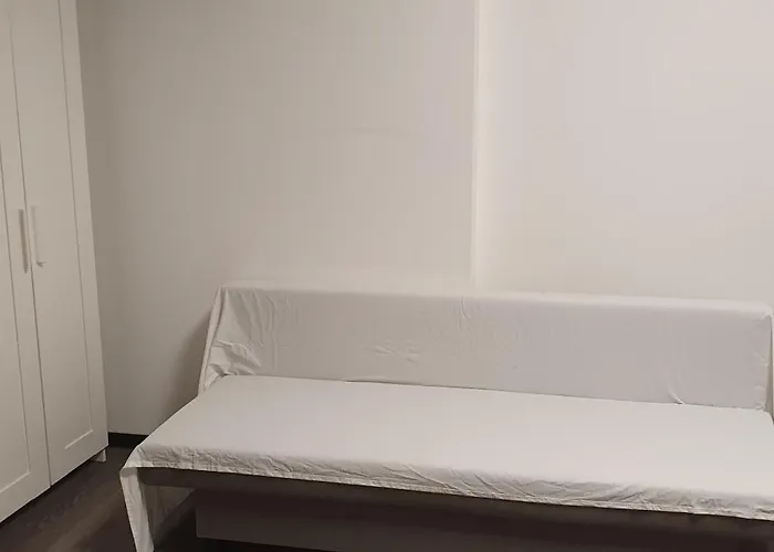 Hostel Kreuzberg Neukoelln *